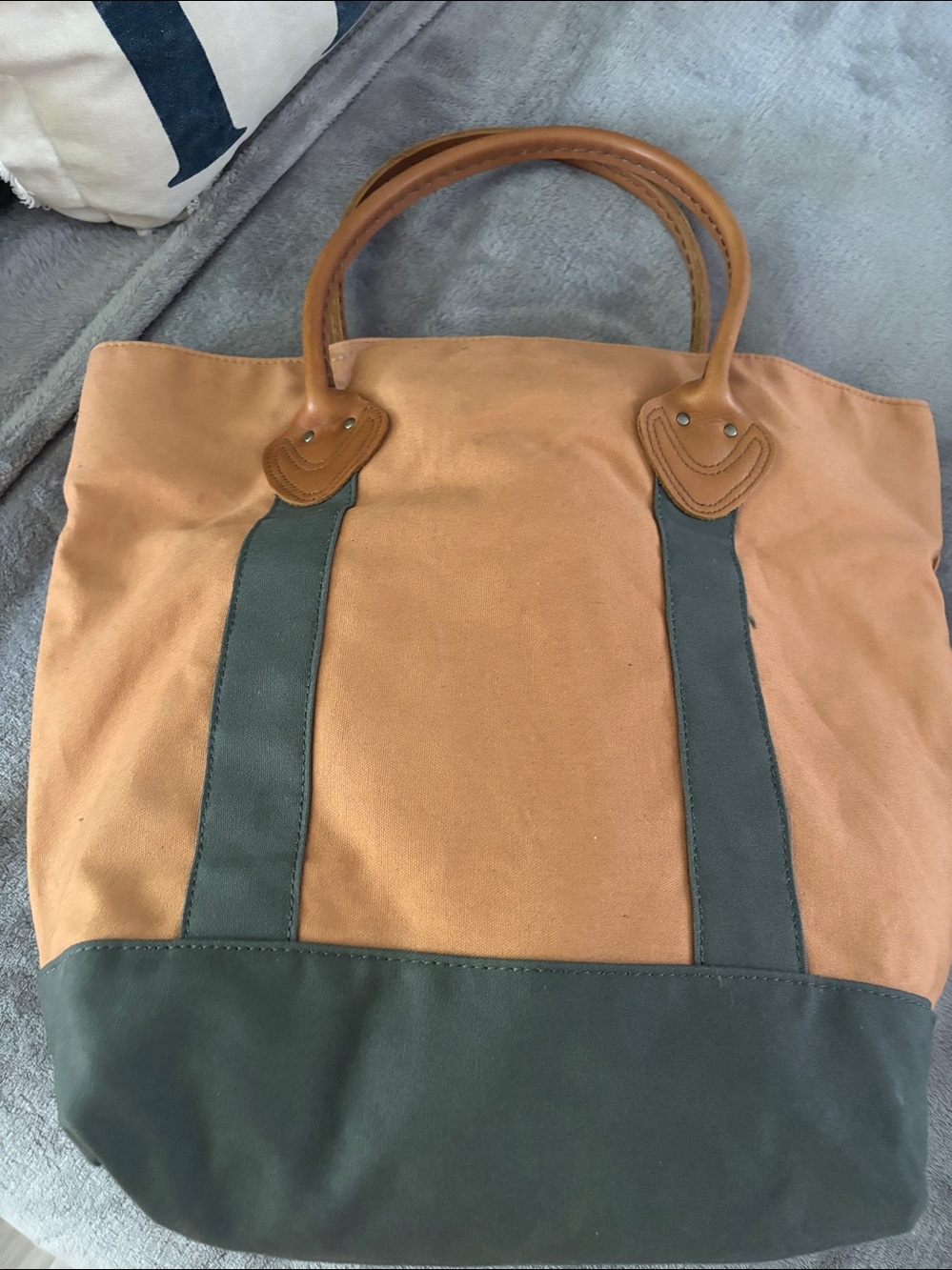 LL BEAN Boat & Tote Bag Full Grain Leather Handles vintage Khaki/Green - Picture 2 of 15